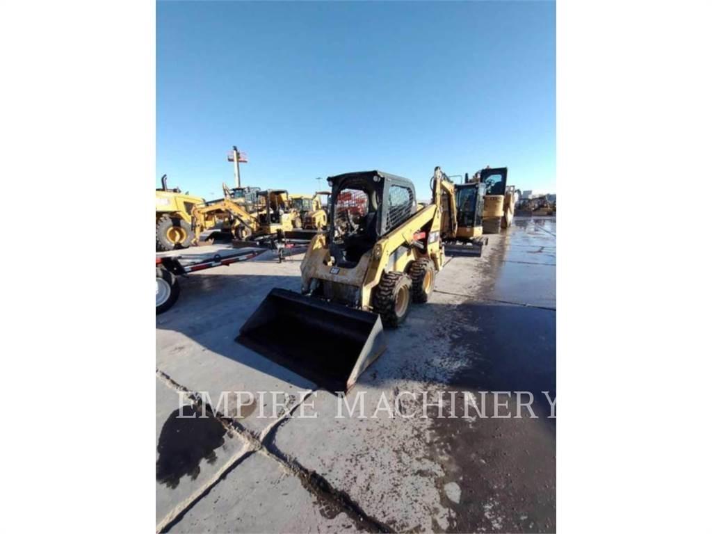 CAT 236D Мини-погрузчики
