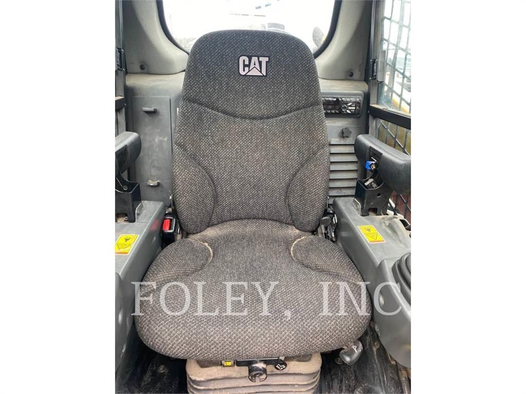 CAT 236D Мини-погрузчики