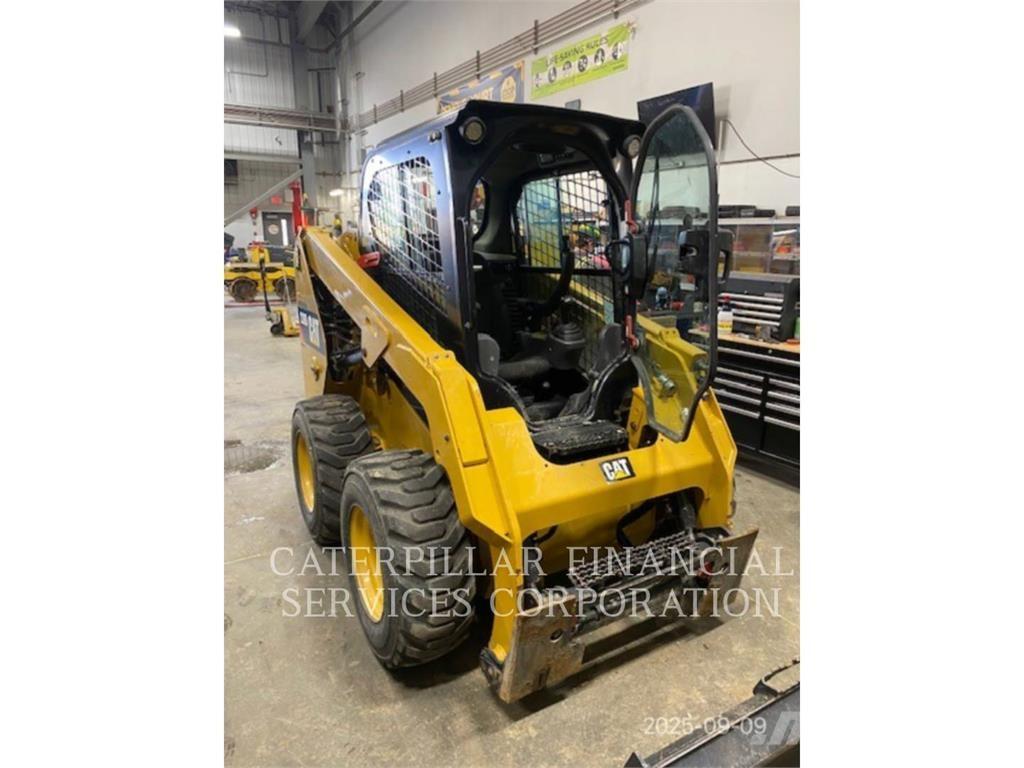 CAT 236D Мини-погрузчики