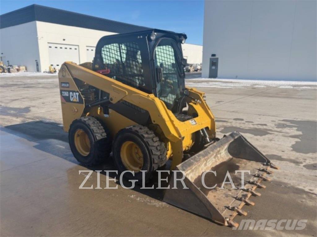 CAT 236D Мини-погрузчики