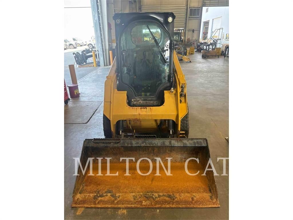CAT 236D 3 Мини-погрузчики