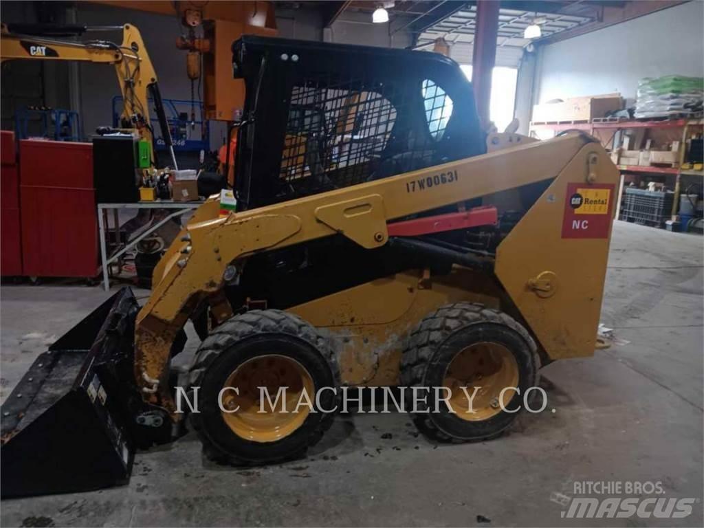 CAT 236D H2CN Мини-погрузчики