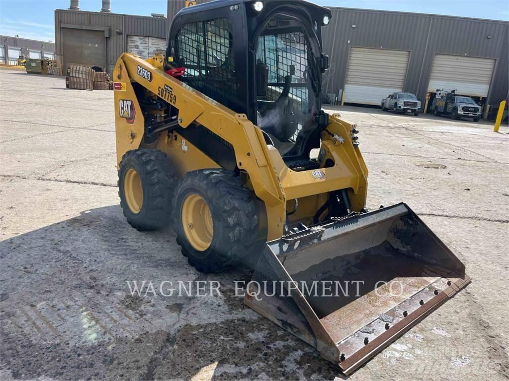CAT 236D3 Мини-погрузчики