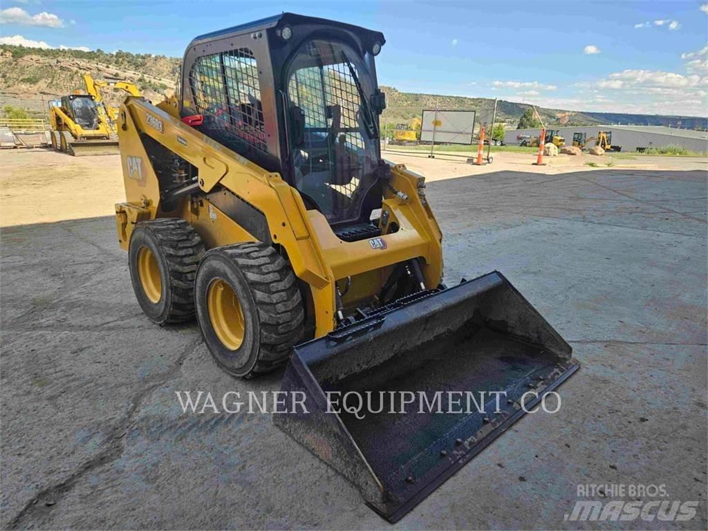 CAT 236D3 Мини-погрузчики