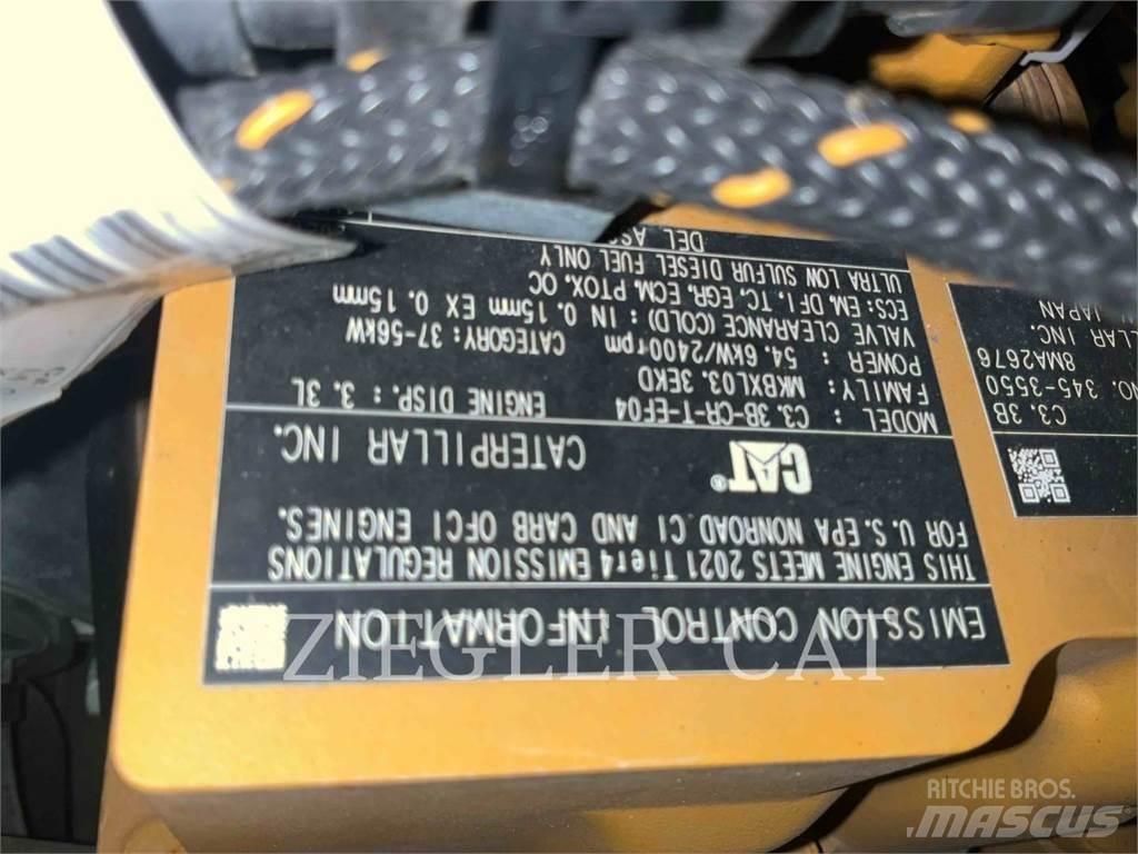 CAT 236D3 Мини-погрузчики