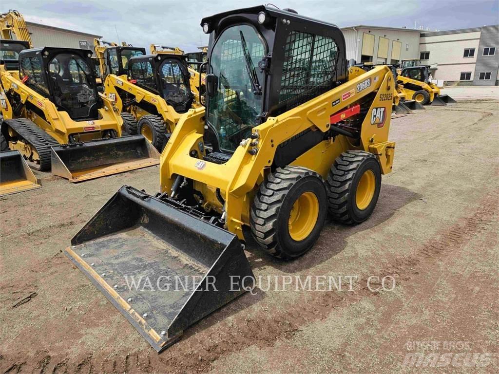 CAT 236D3 Мини-погрузчики