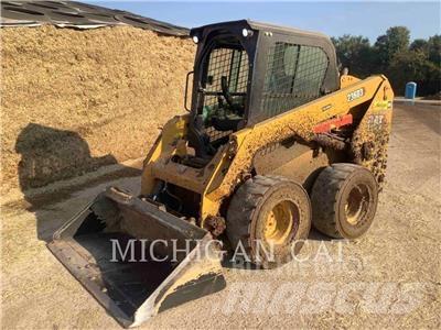 CAT 236D3 A2Q Мини-погрузчики