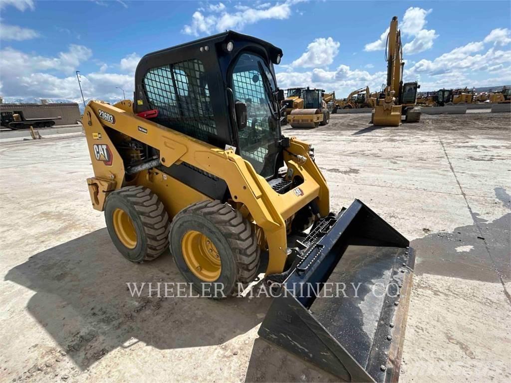 CAT 236D3 C3H2 Мини-погрузчики