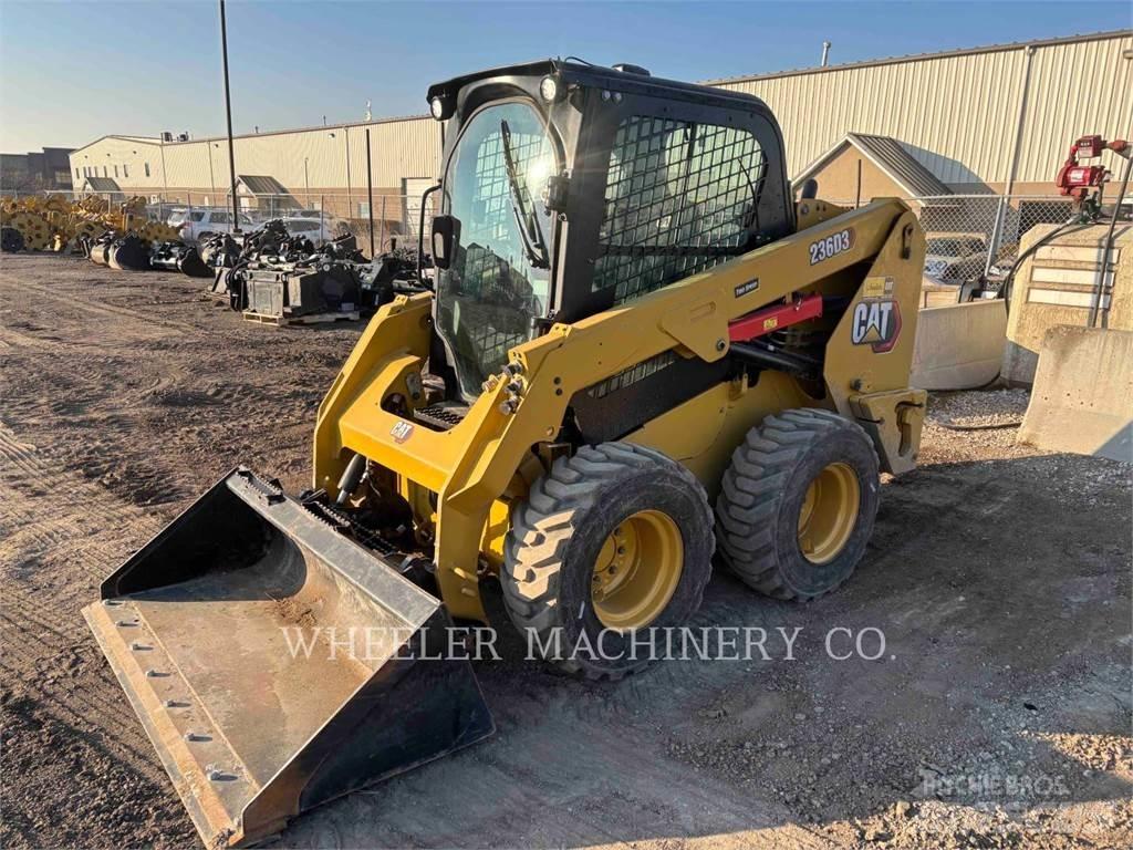 CAT 236D3 C3H2 Мини-погрузчики