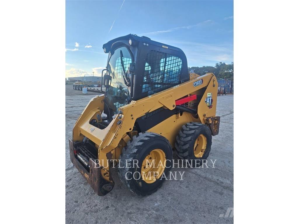 CAT 236D3 C3H2 Мини-погрузчики