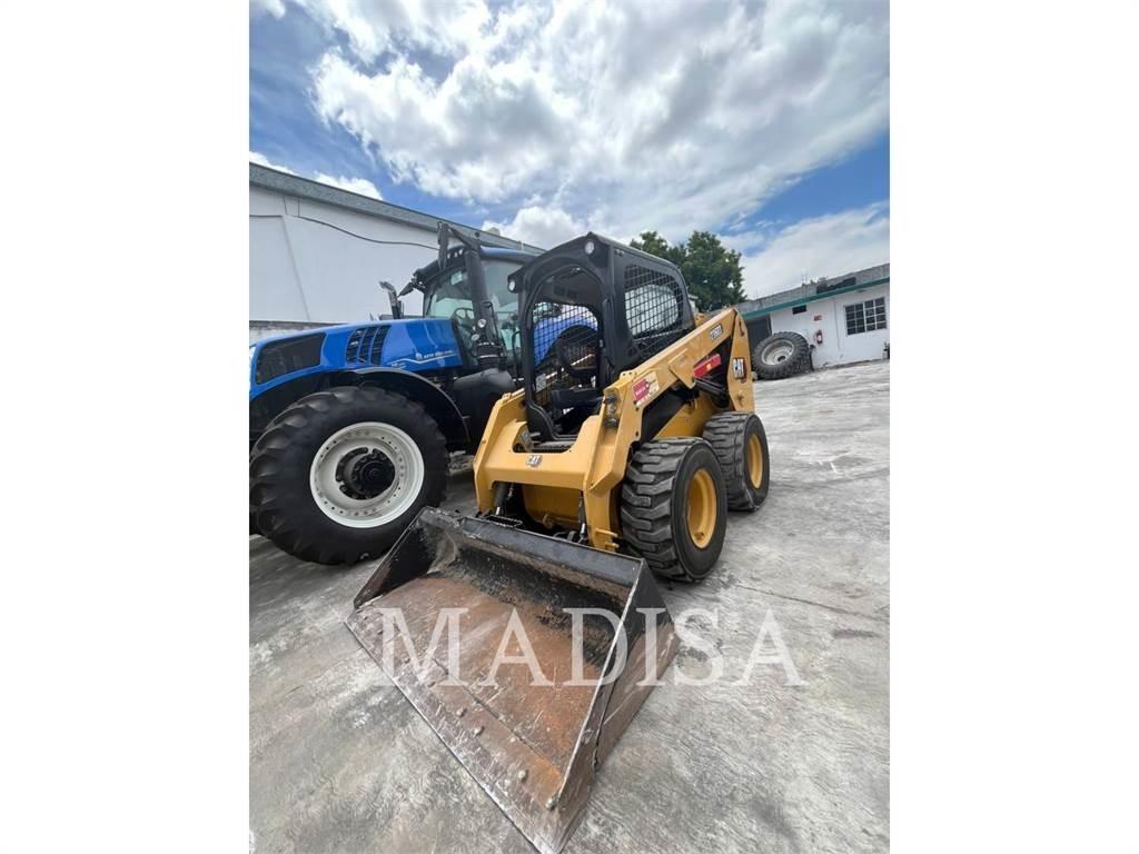 CAT 236D3LRC Мини-погрузчики
