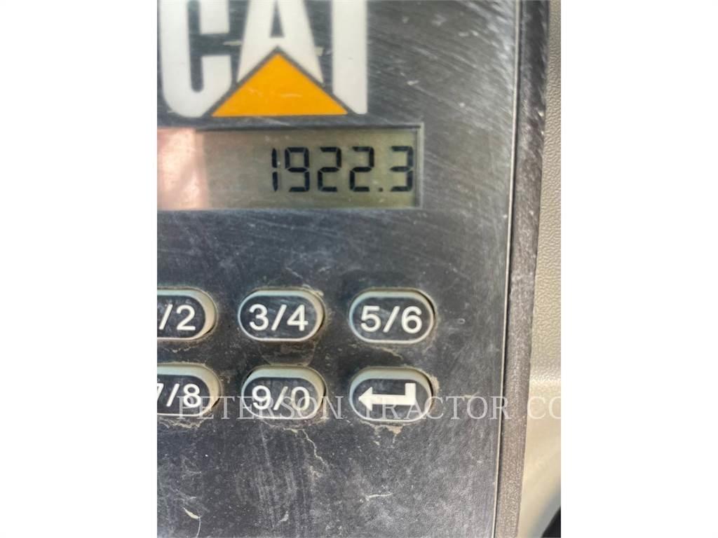 CAT 239D Гусеничные фронтальные погрузчики