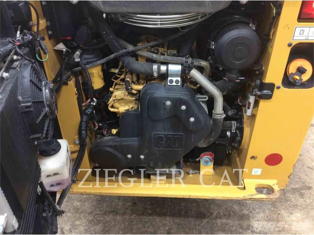 CAT 239D Гусеничные фронтальные погрузчики