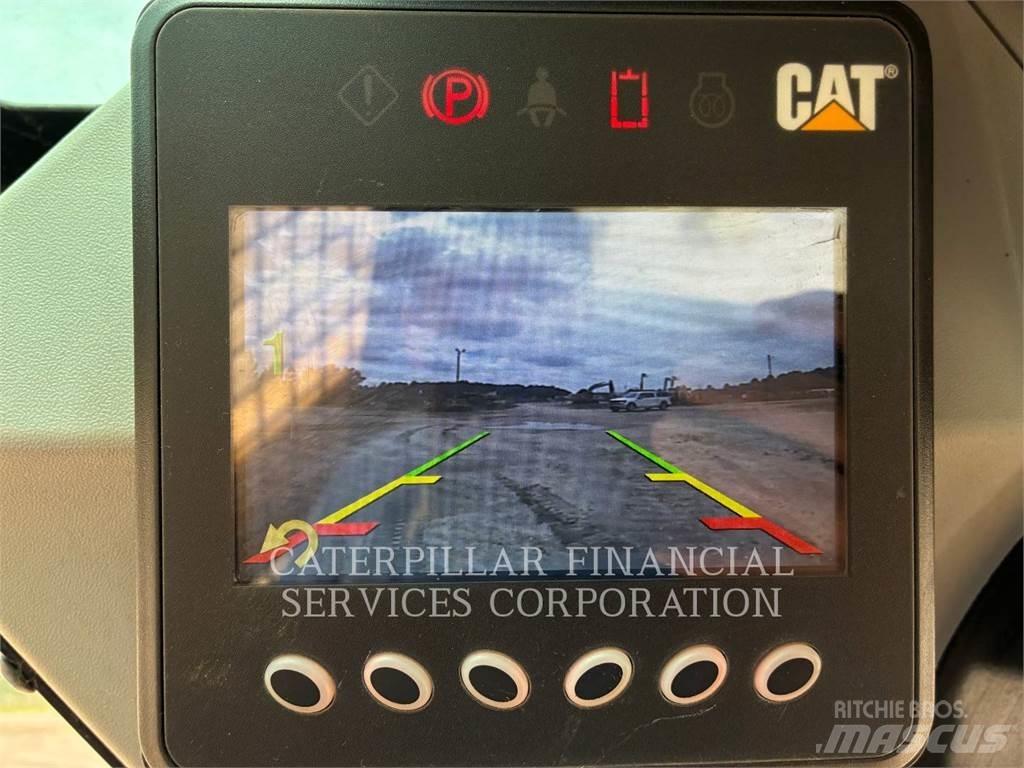 CAT 239D3 Гусеничные фронтальные погрузчики
