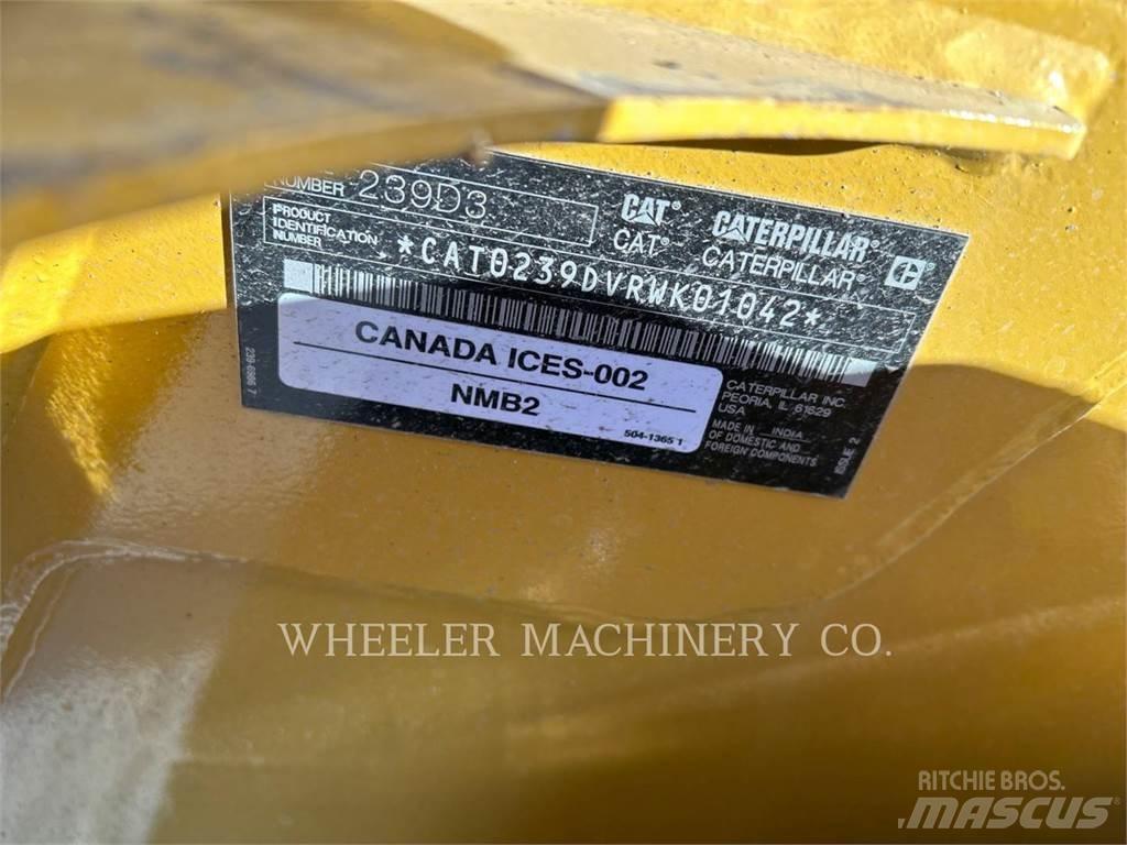 CAT 239D3 C1H2 Гусеничные фронтальные погрузчики