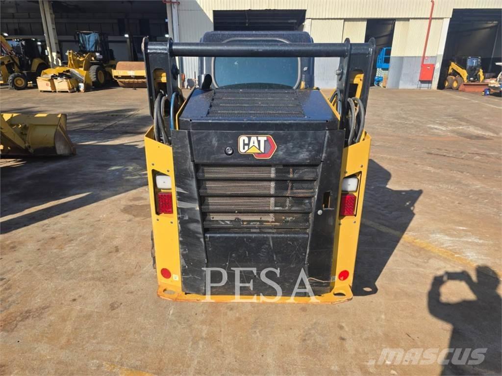 CAT 242 D Мини-погрузчики