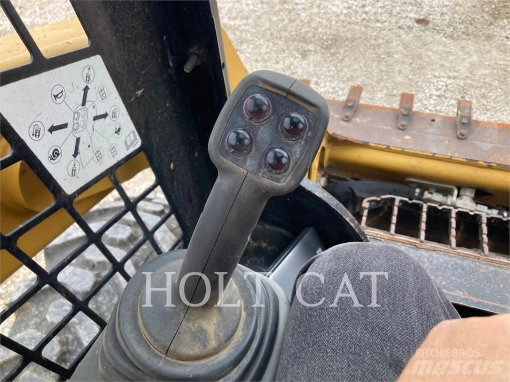 CAT 242D Мини-погрузчики