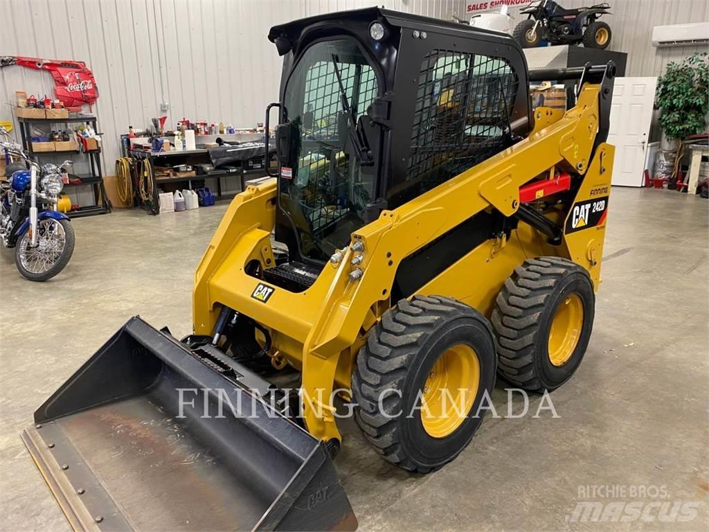 CAT 242D Мини-погрузчики