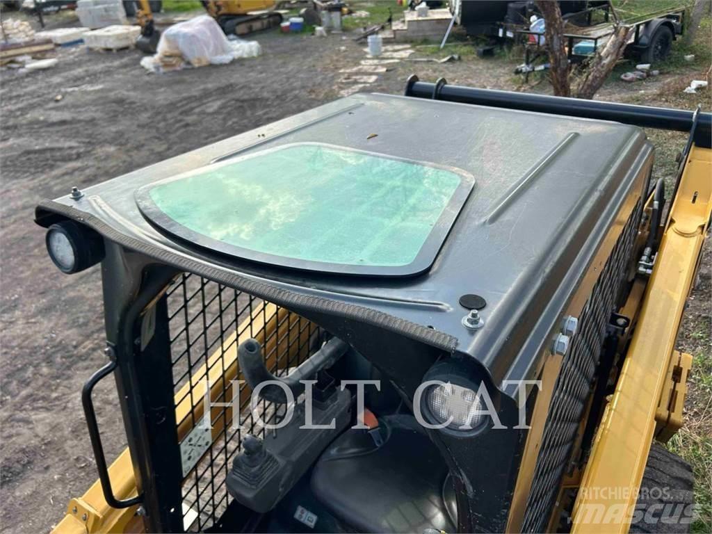 CAT 242D3 Мини-погрузчики