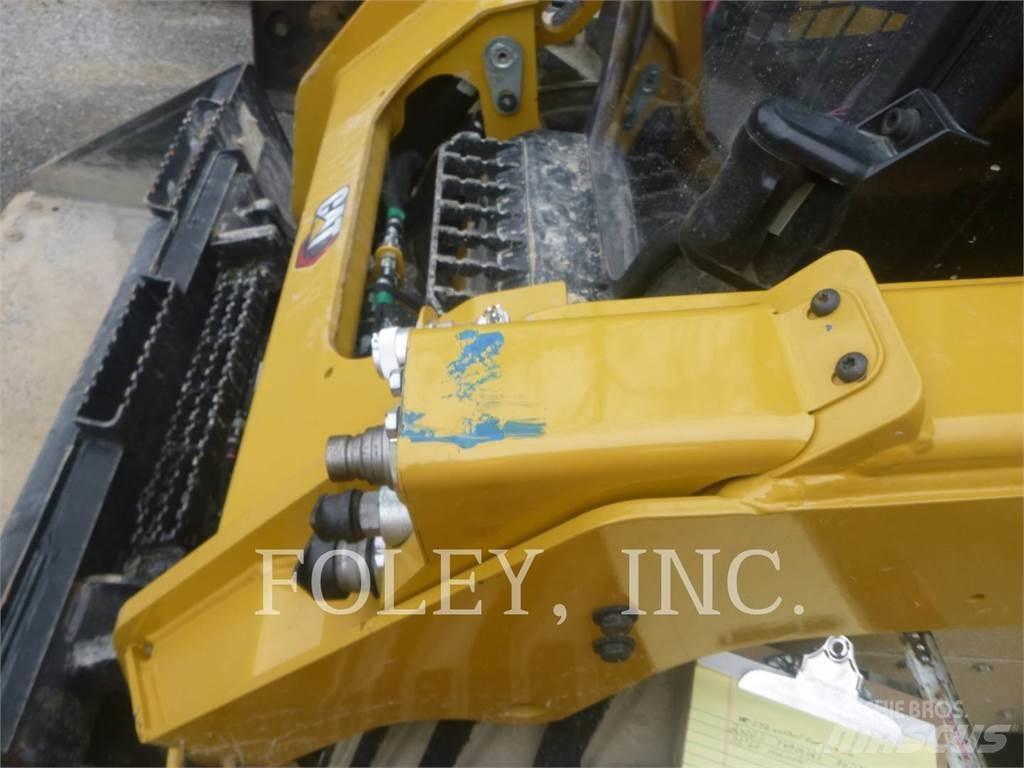 CAT 242D3 Мини-погрузчики