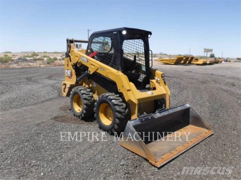 CAT 242D3 Мини-погрузчики
