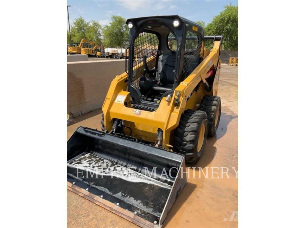 CAT 242D3 HF Мини-погрузчики
