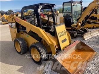 CAT 246D Мини-погрузчики
