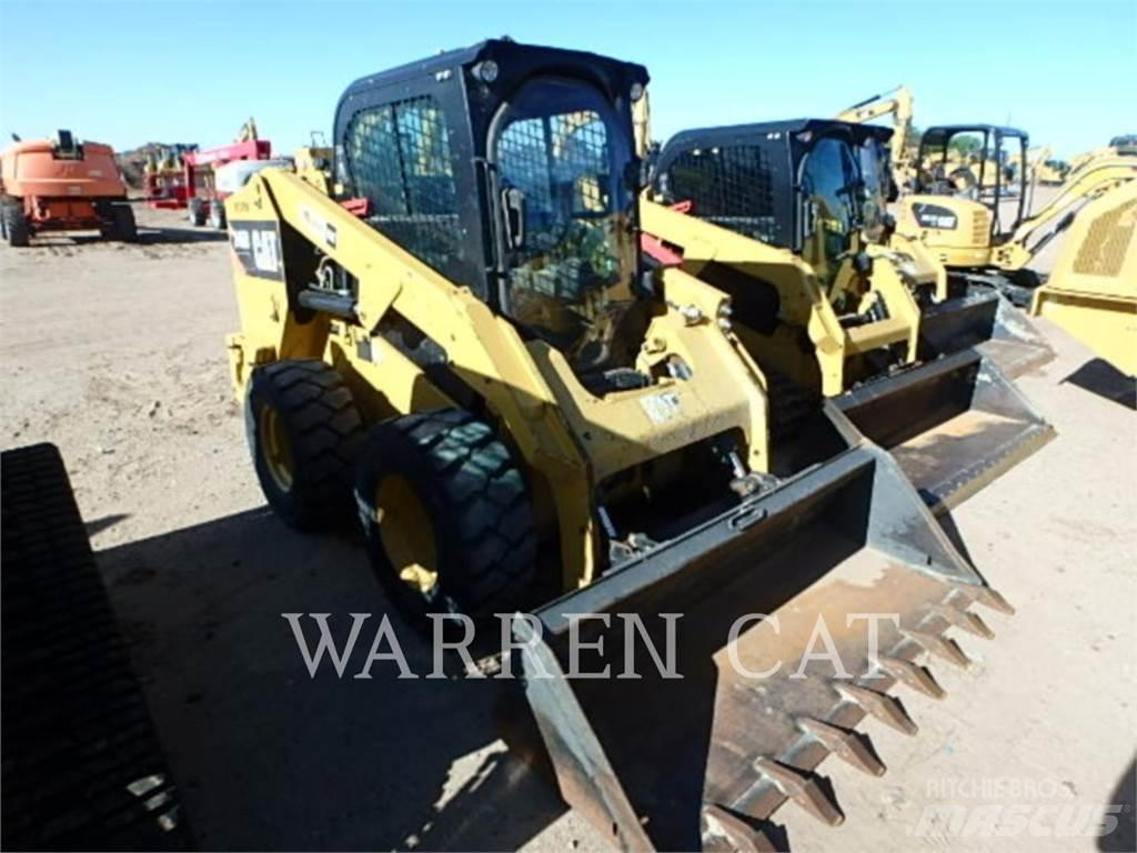 CAT 246D Мини-погрузчики