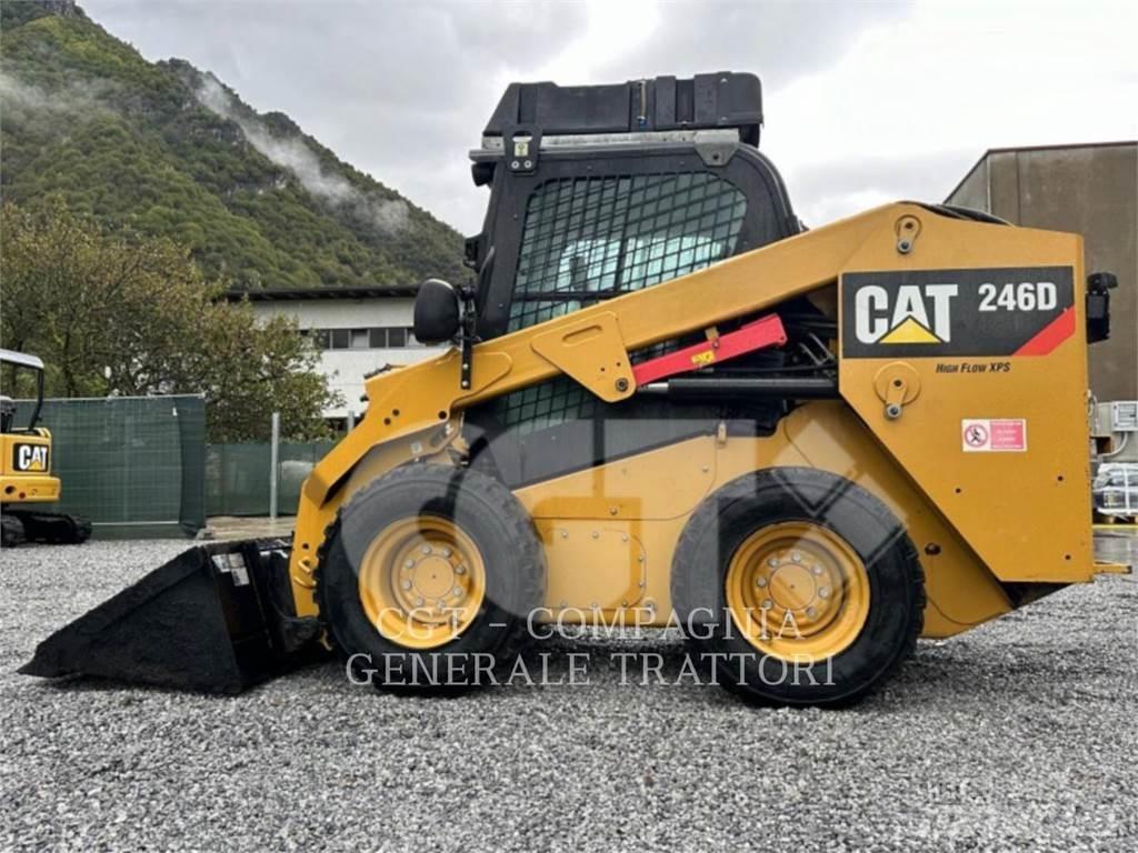 CAT 246D Мини-погрузчики