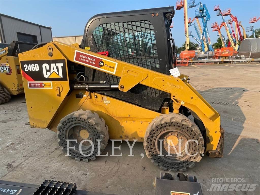 CAT 246D Мини-погрузчики