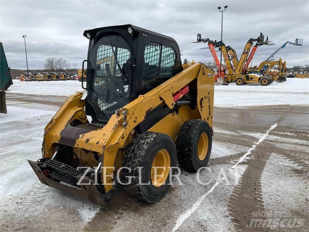 CAT 246D Мини-погрузчики