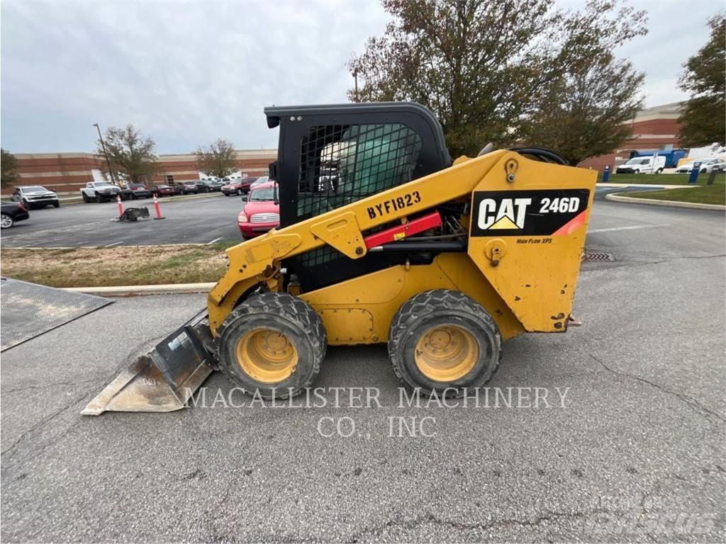 CAT 246D Мини-погрузчики