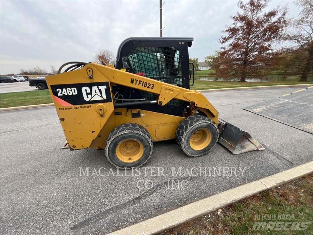 CAT 246D Мини-погрузчики