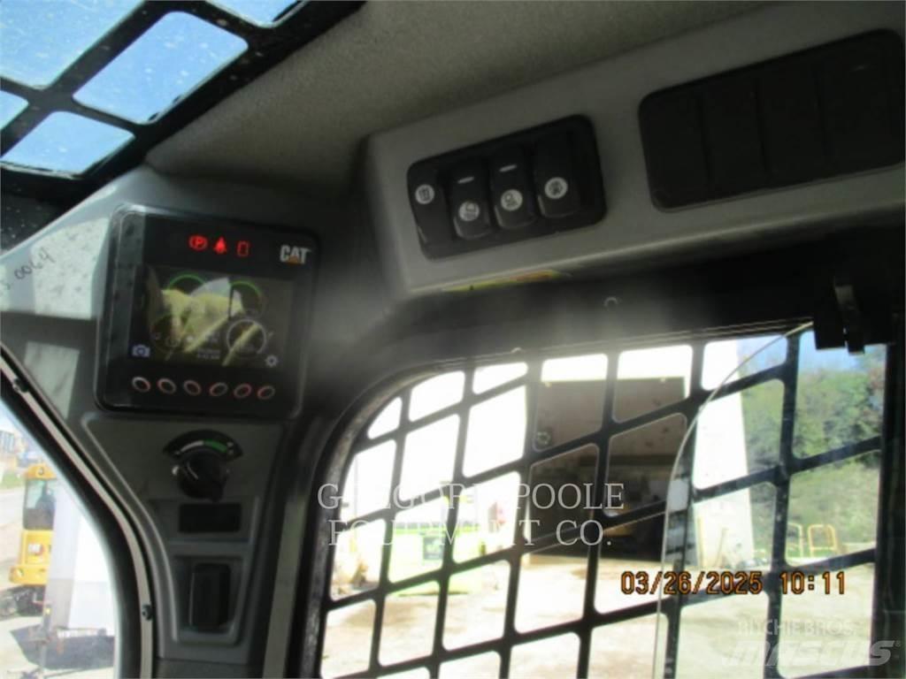 CAT 246D Мини-погрузчики