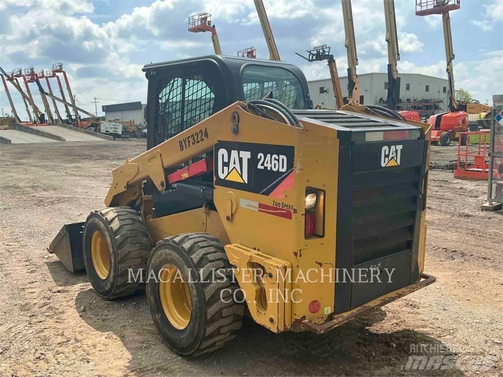 CAT 246D Мини-погрузчики