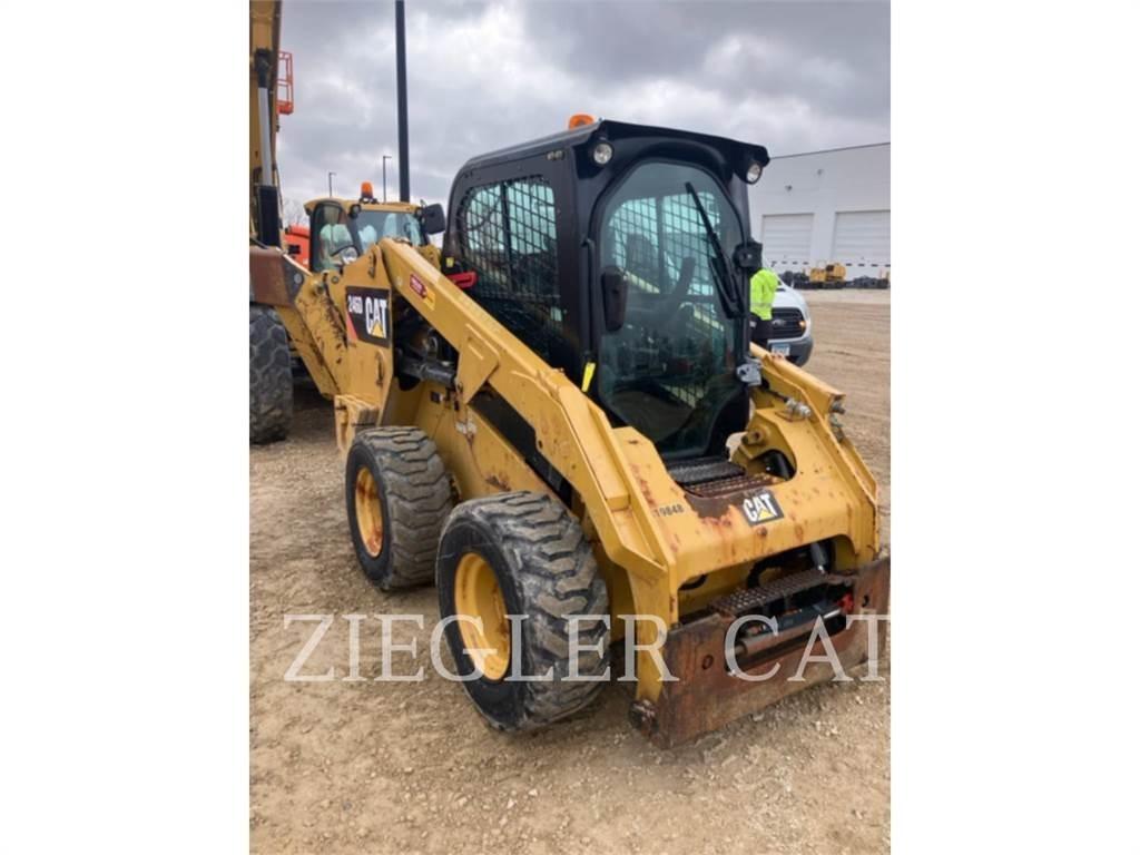 CAT 246D Мини-погрузчики