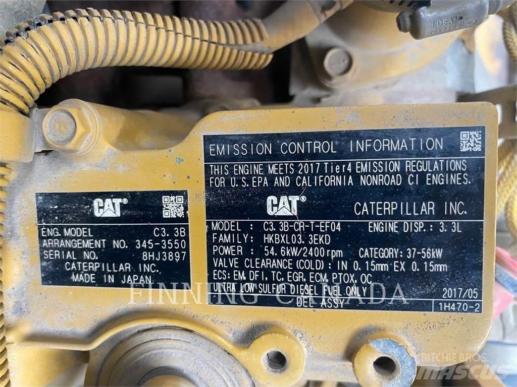 CAT 246D Мини-погрузчики