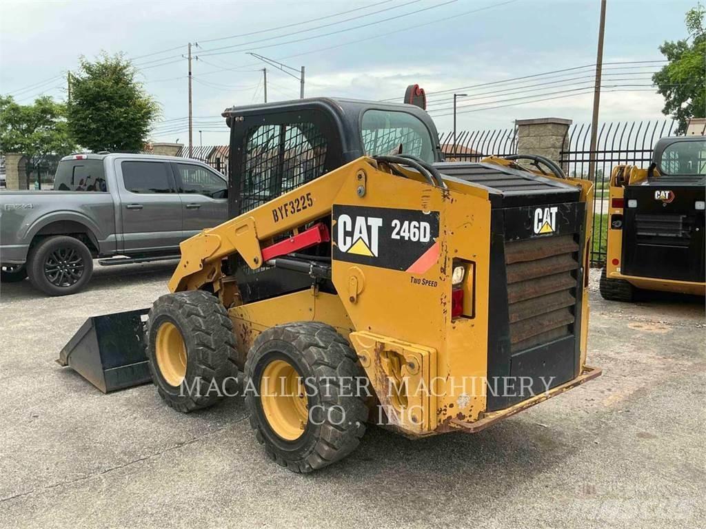 CAT 246D Мини-погрузчики