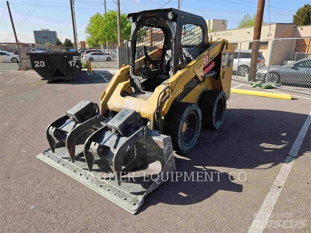 CAT 246D Мини-погрузчики