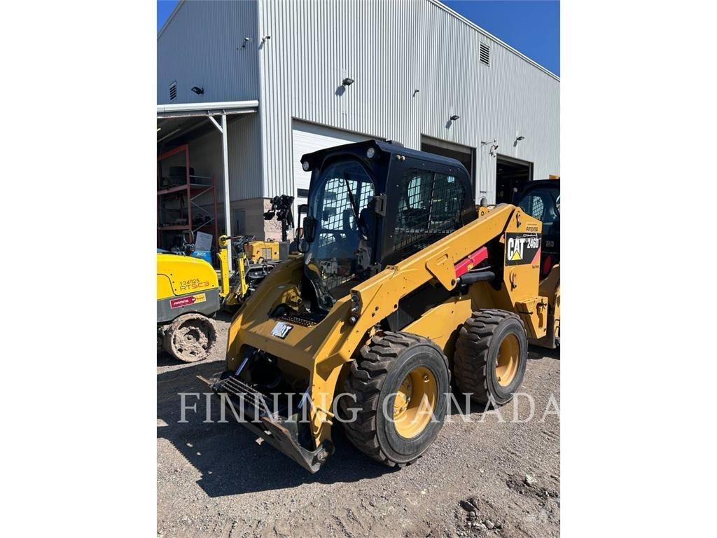 CAT 246D Мини-погрузчики