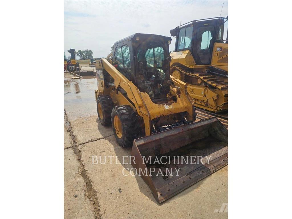 CAT 246D C3H2 Мини-погрузчики