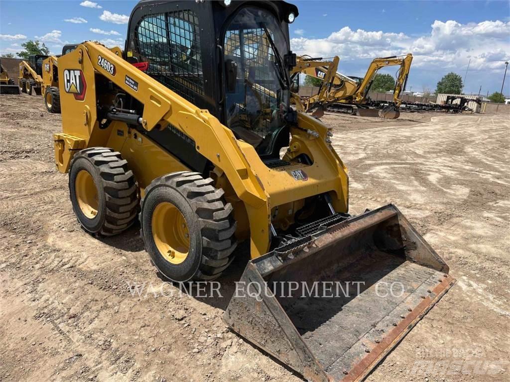 CAT 246D3 Мини-погрузчики