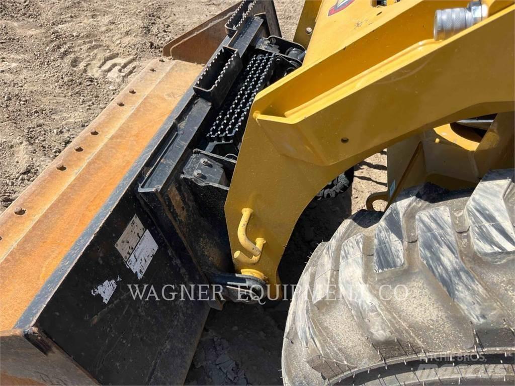 CAT 246D3 Мини-погрузчики