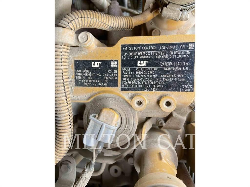 CAT 246D3 Мини-погрузчики