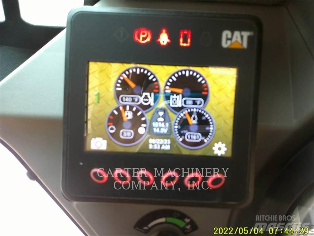 CAT 246D3 Мини-погрузчики