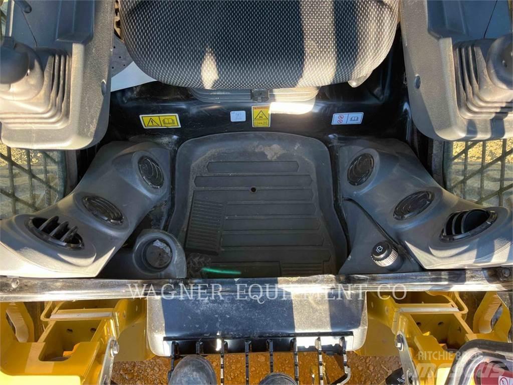 CAT 246D3 Мини-погрузчики