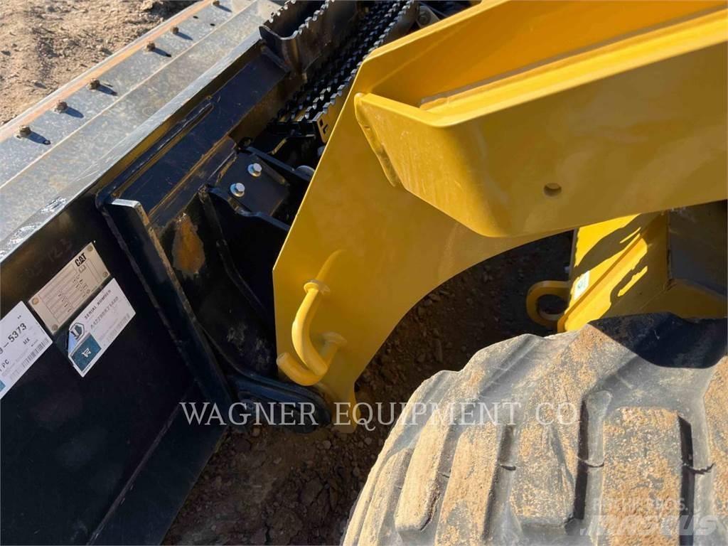 CAT 246D3 Мини-погрузчики