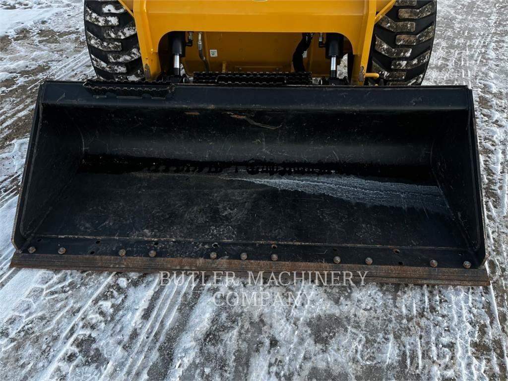 CAT 246D3 Мини-погрузчики