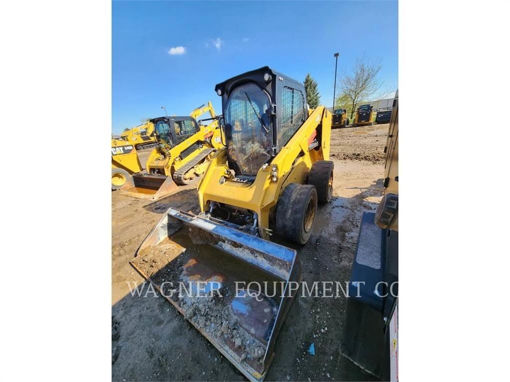 CAT 246D3 Мини-погрузчики