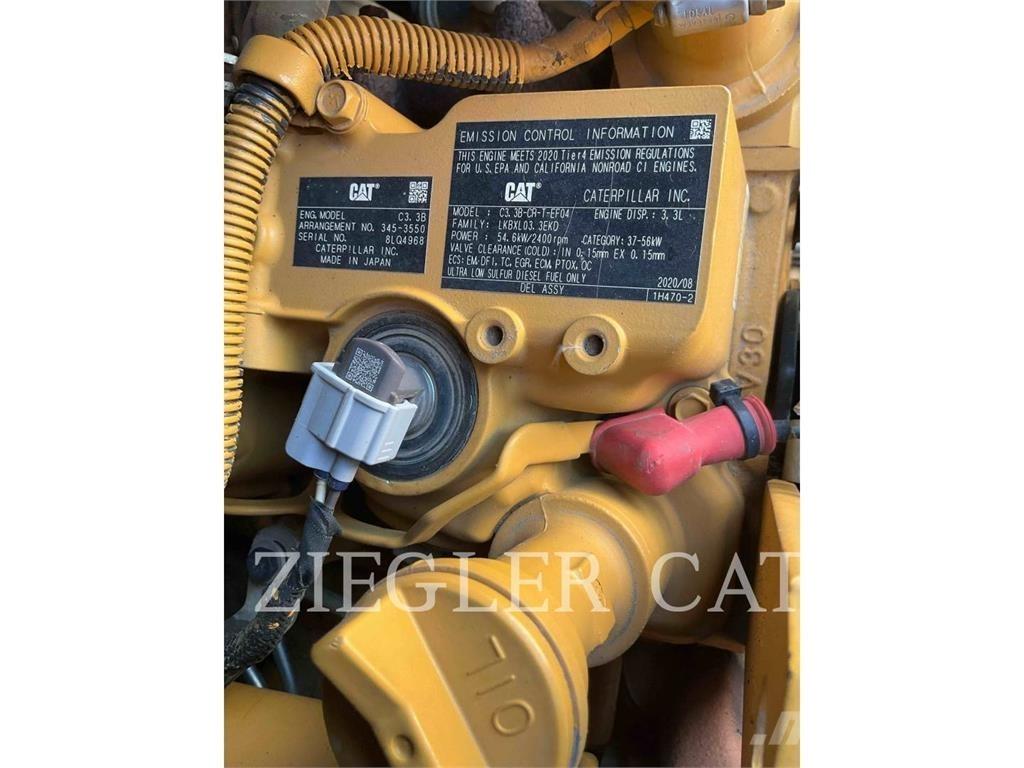 CAT 246D3 Мини-погрузчики